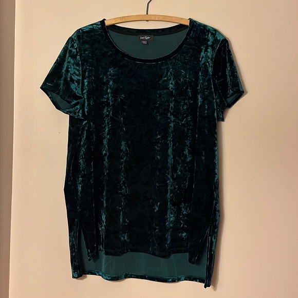 Lord & Taylor Emerald Green Velour Top - Size XL - Picture 1 of 4